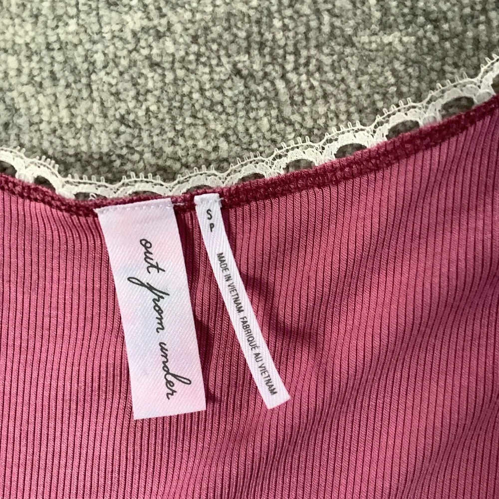 Urban Outfitters Out From Under Mauve Coquette Crop Top with Lace Trim Sz. S